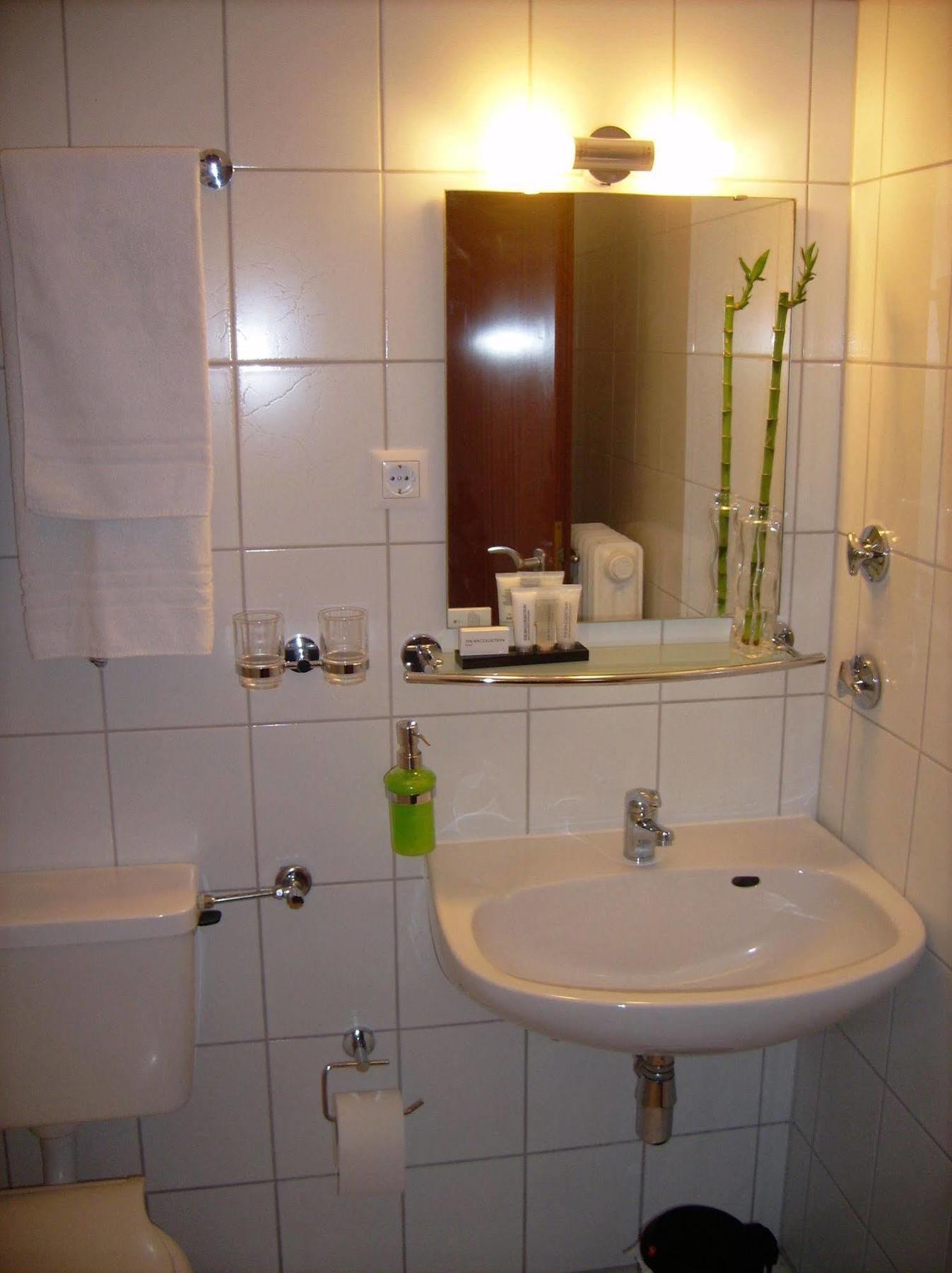 Eu Centralhotel Im Toennchen 杜塞尔多夫 外观 照片