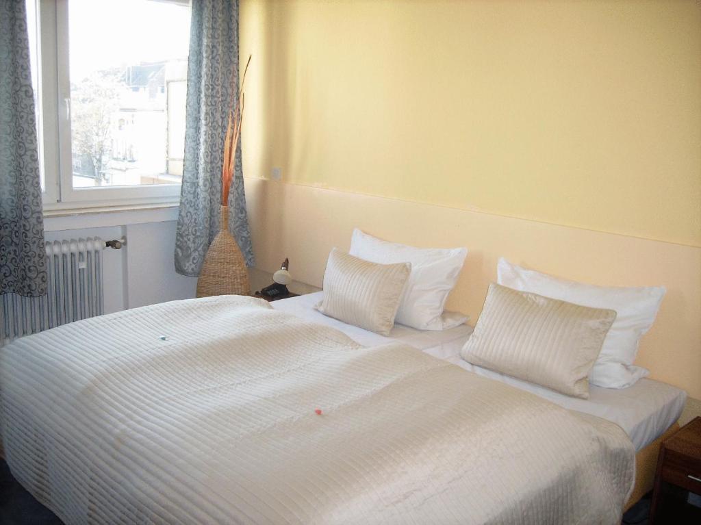 Eu Centralhotel Im Toennchen 杜塞尔多夫 客房 照片